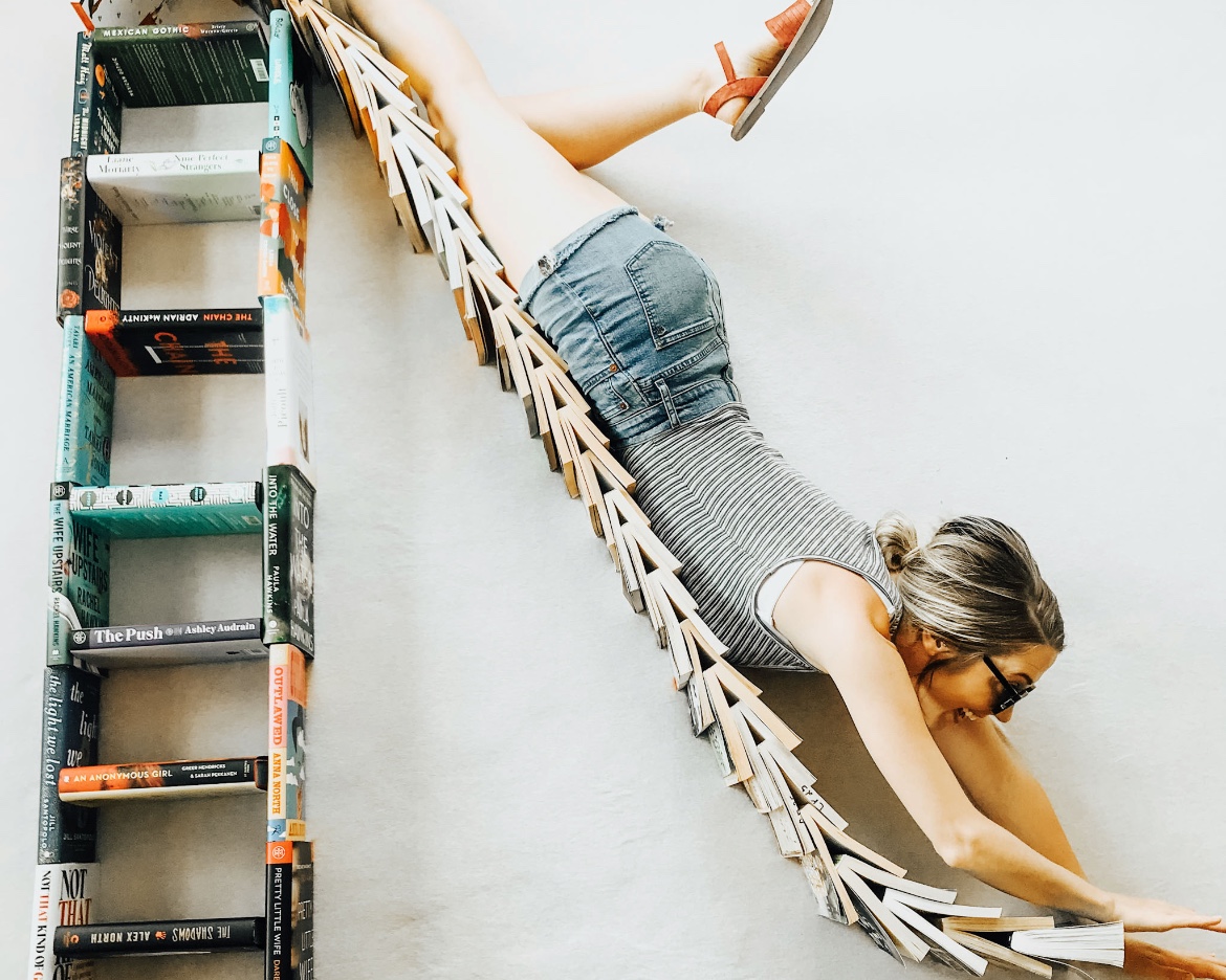 Shaley's Top 10 Thrillers to Keep You on the Edge of Your Seat