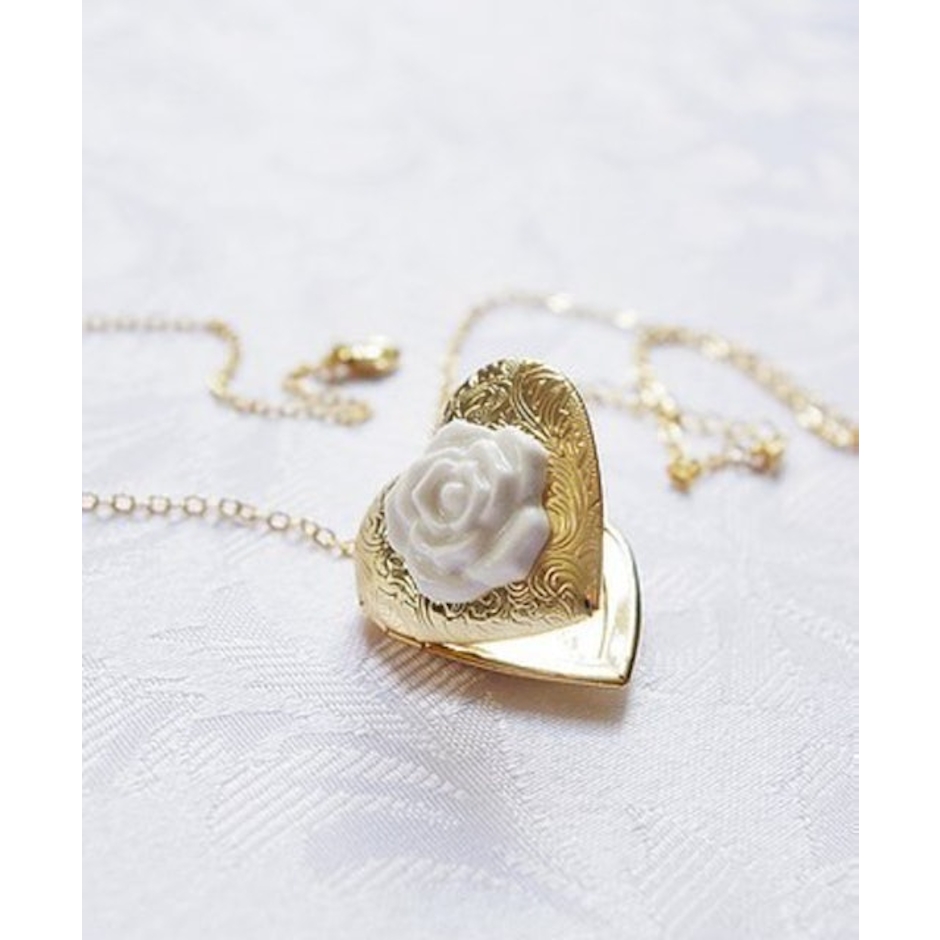Poporcelain Heart Locket With Porcelain Rose Pendant Necklace Image 2