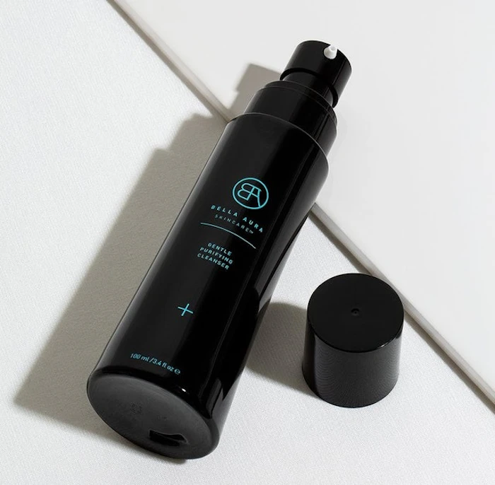 Bella Aura Gentle Purifying Cleanser Image 1