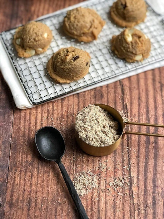 Anthony's Unblanched Almond Meal Flour Image 3