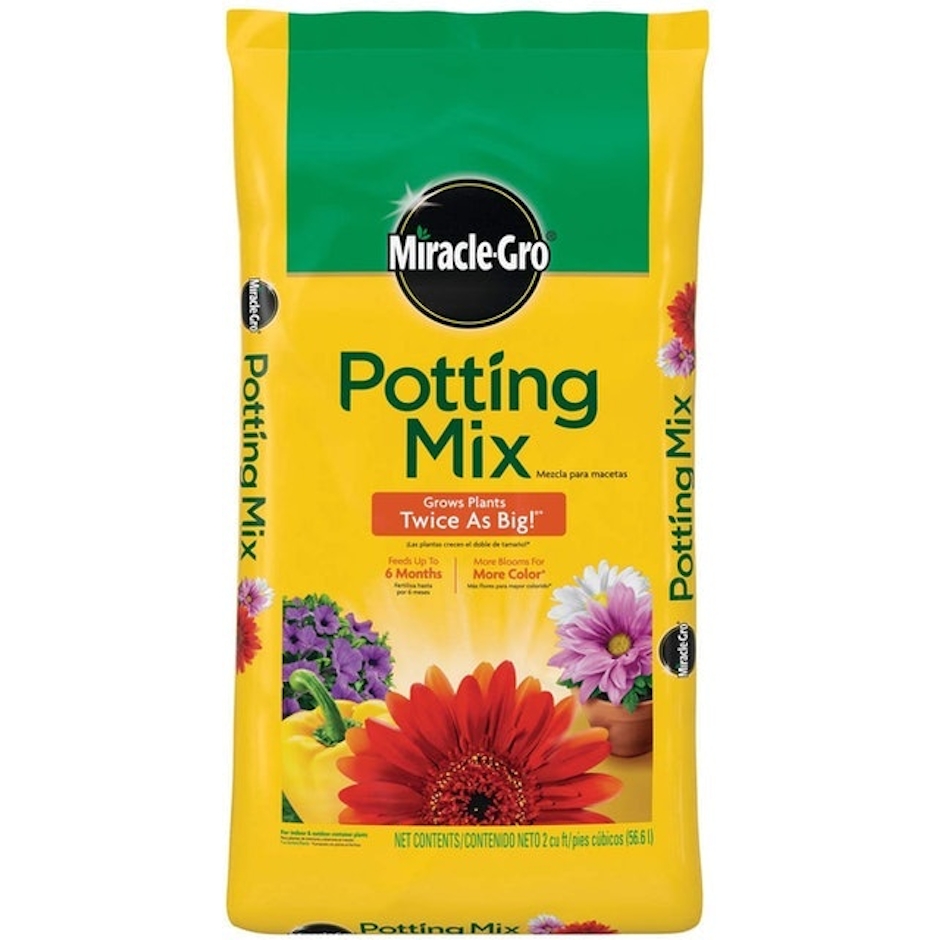 Miracle-Gro Potting Mix Image 1