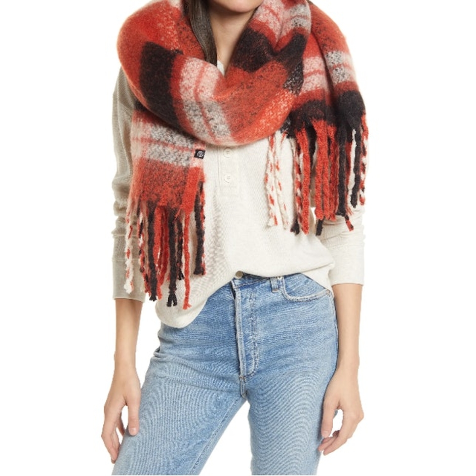 Treasure & Bond Cozy Oversize Plaid Scarf Image 1