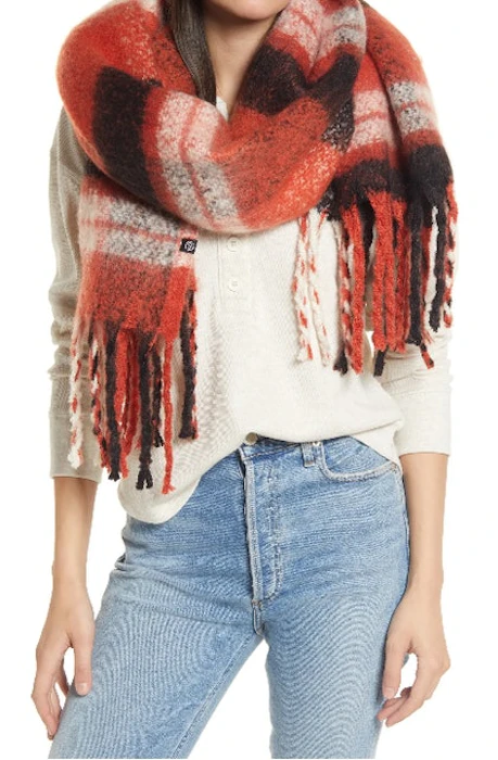Treasure & Bond Cozy Oversize Plaid Scarf Image 1