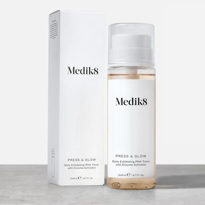 Medik8 Press & Glow Image 1