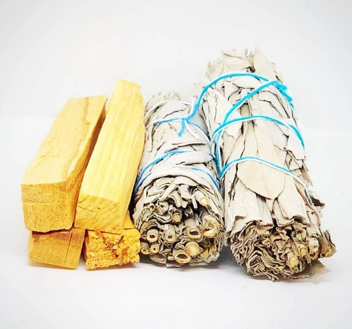 Pachamama Essentials Organic California White Sage & Palo Santo Image 2
