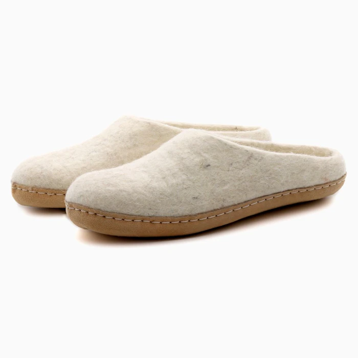 Nootkas Women's Astoria Wool House Slippers Image 1