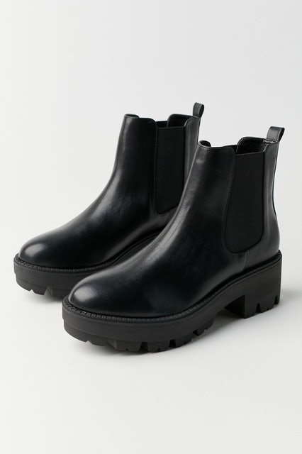 Urban Outfitters Remy Chelsea Boot Image 2