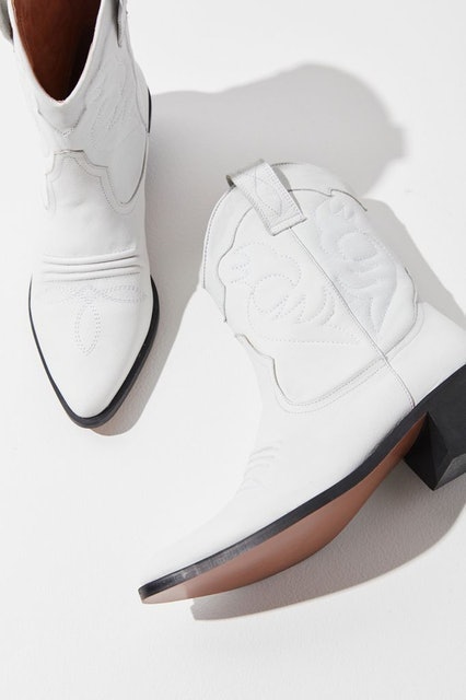 Urban Outfitters Lynn Cowboy Boot Image 2