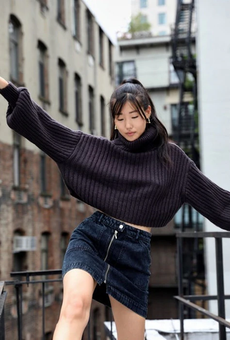 Urban Outfitters Mia Turtleneck Cropped Sweater Image 2