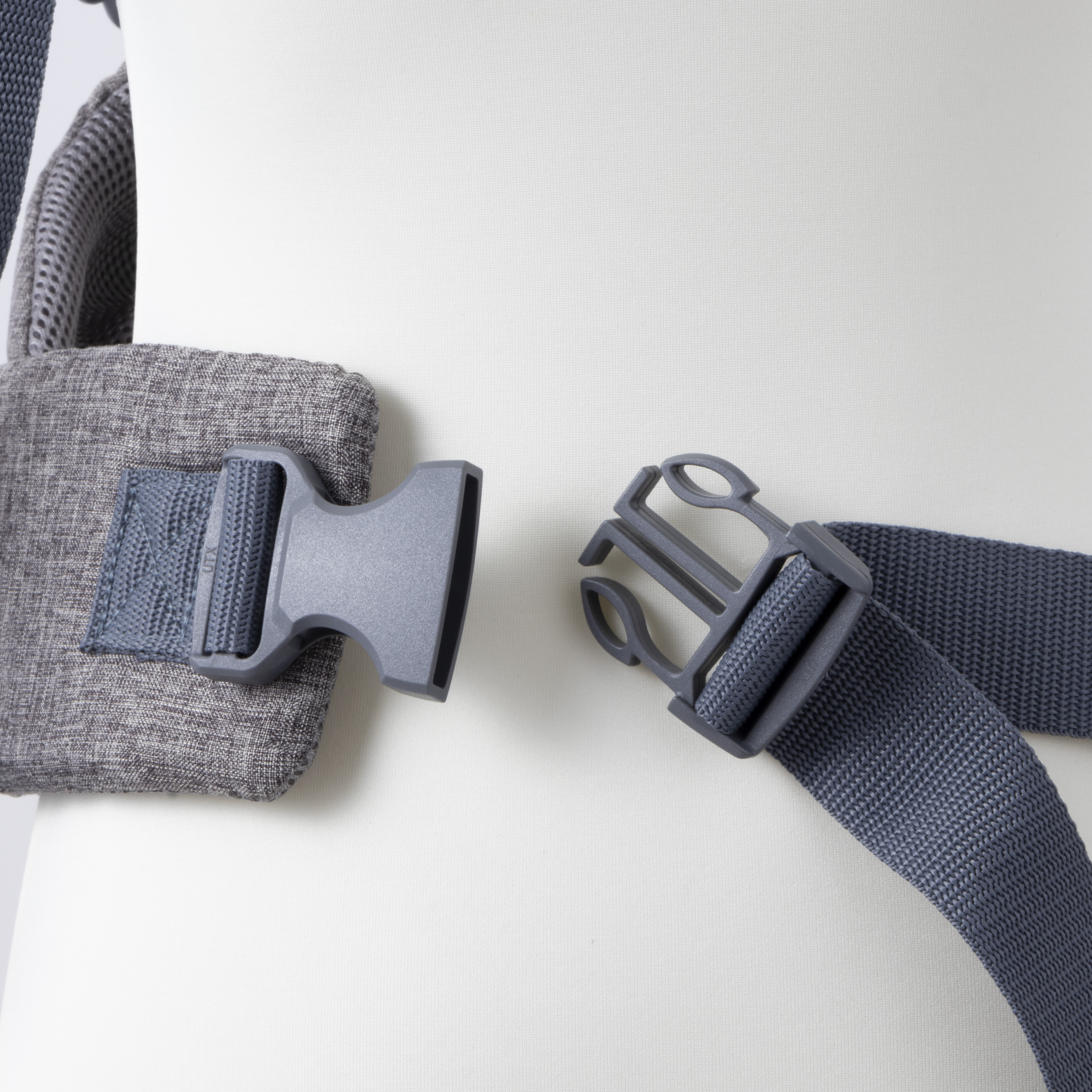 4-in-1 Ergonomic Baby Carrier 8