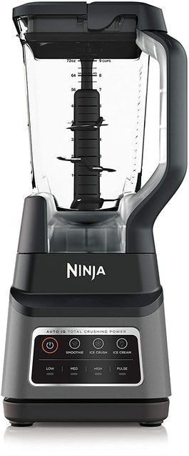 10 Best Blenders for Frozen Drinks in 2022 (Ninja, Vitamix, and More) 4