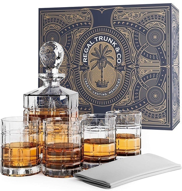 Square Engraved Whiskey Decanter Set 1