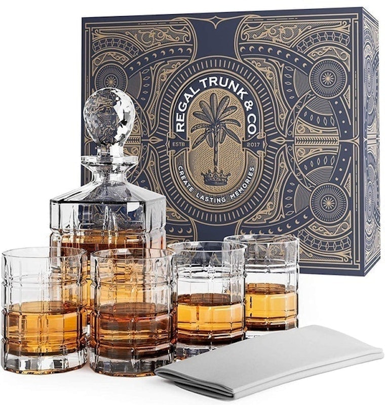 Square Engraved Whiskey Decanter Set 1