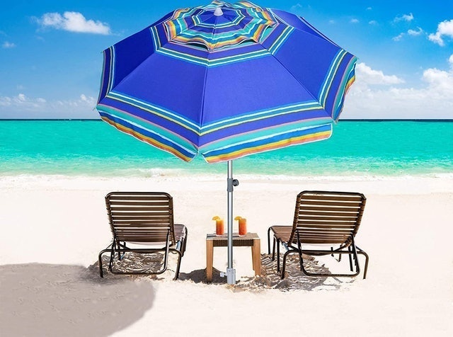 Umbrella With Built-in Sand Anchor  2
