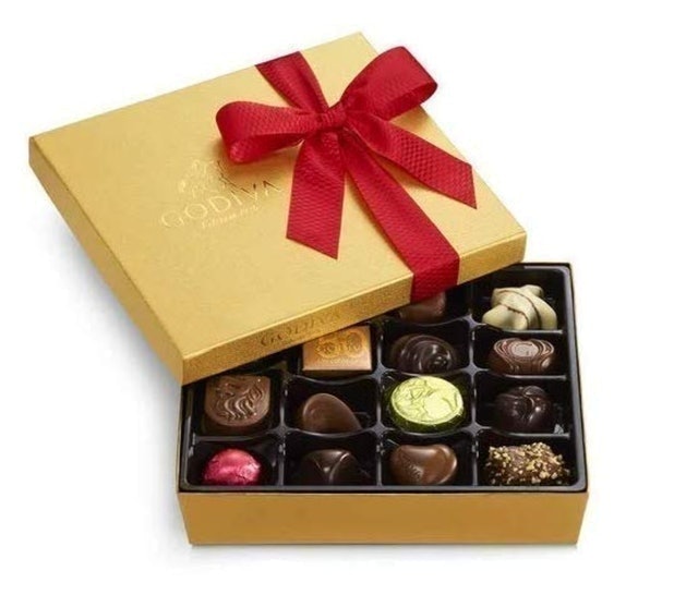 10 Best Valentine's Day Candies in 2022 (Godiva, Lindt, and More) 1