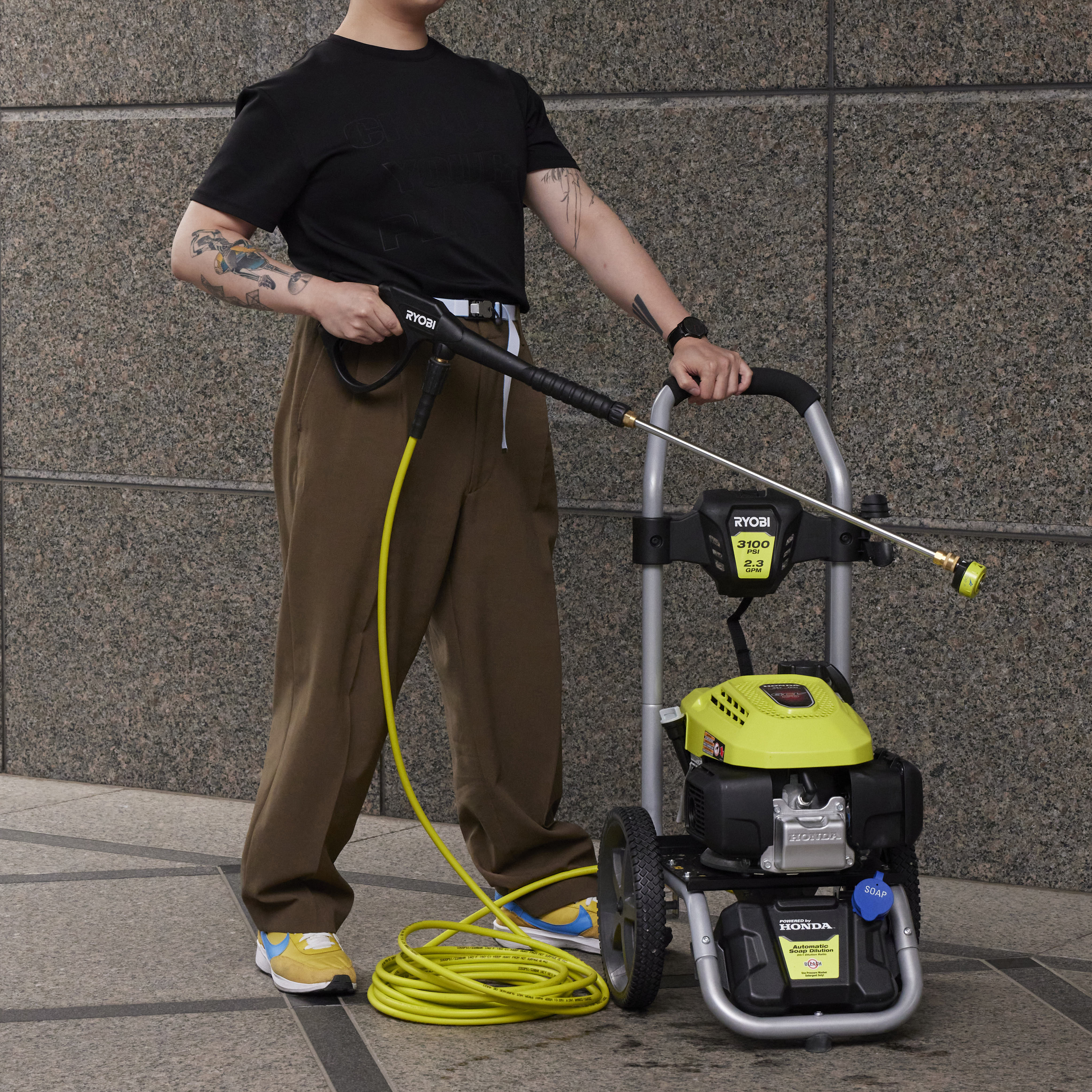 3100 PSI 2.3 GPM COLD WATER GAS PRESSURE WASHER 5