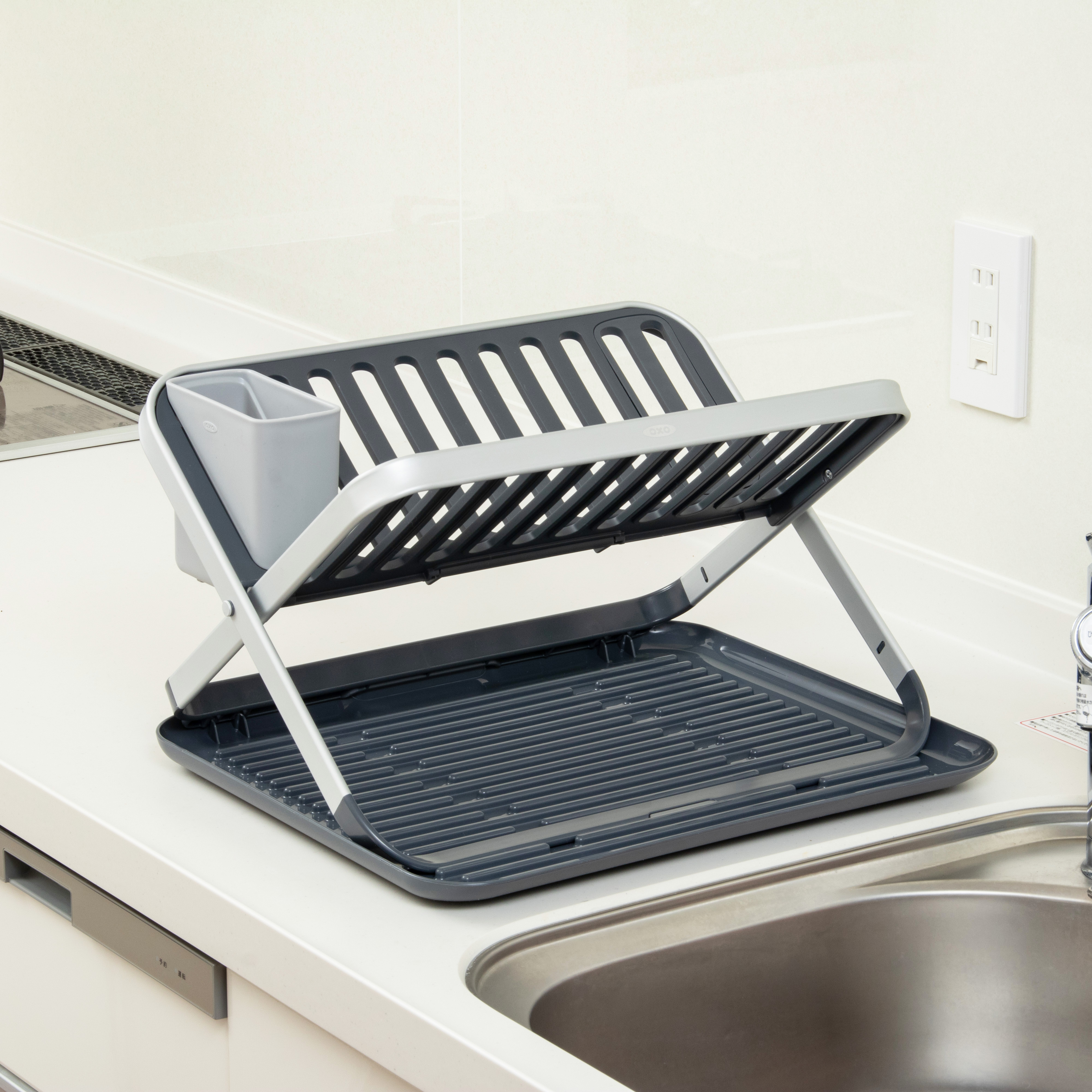 Good Grips Aluminum Fold Flat Dish Rack 6