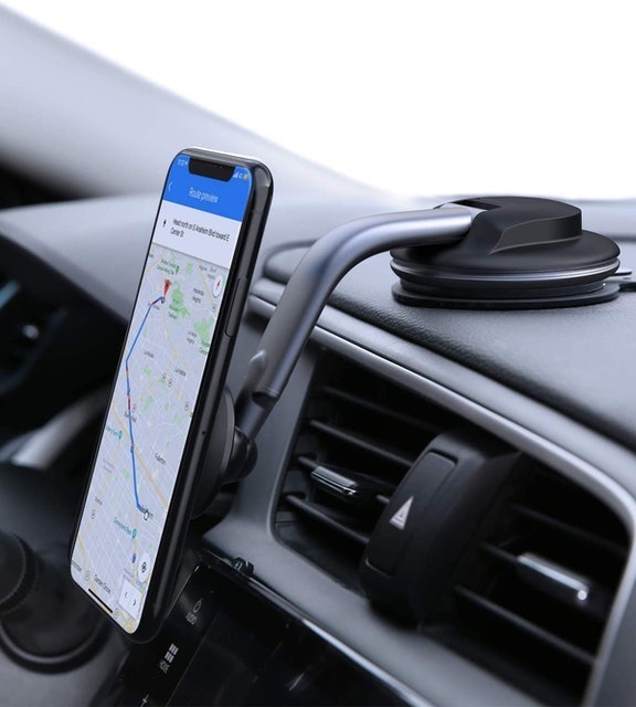 10 Best Magnetic Car Phone Holders in 2022 (Aukey, WizGear, and More) 5