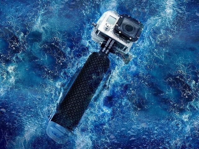 Waterproof Floating Hand Grip 2