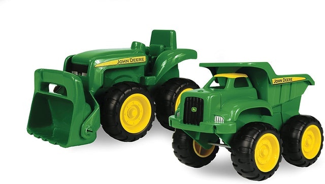 10 Best Sandbox Toys in 2022 (Melissa & Doug, TOMY, and More) 3