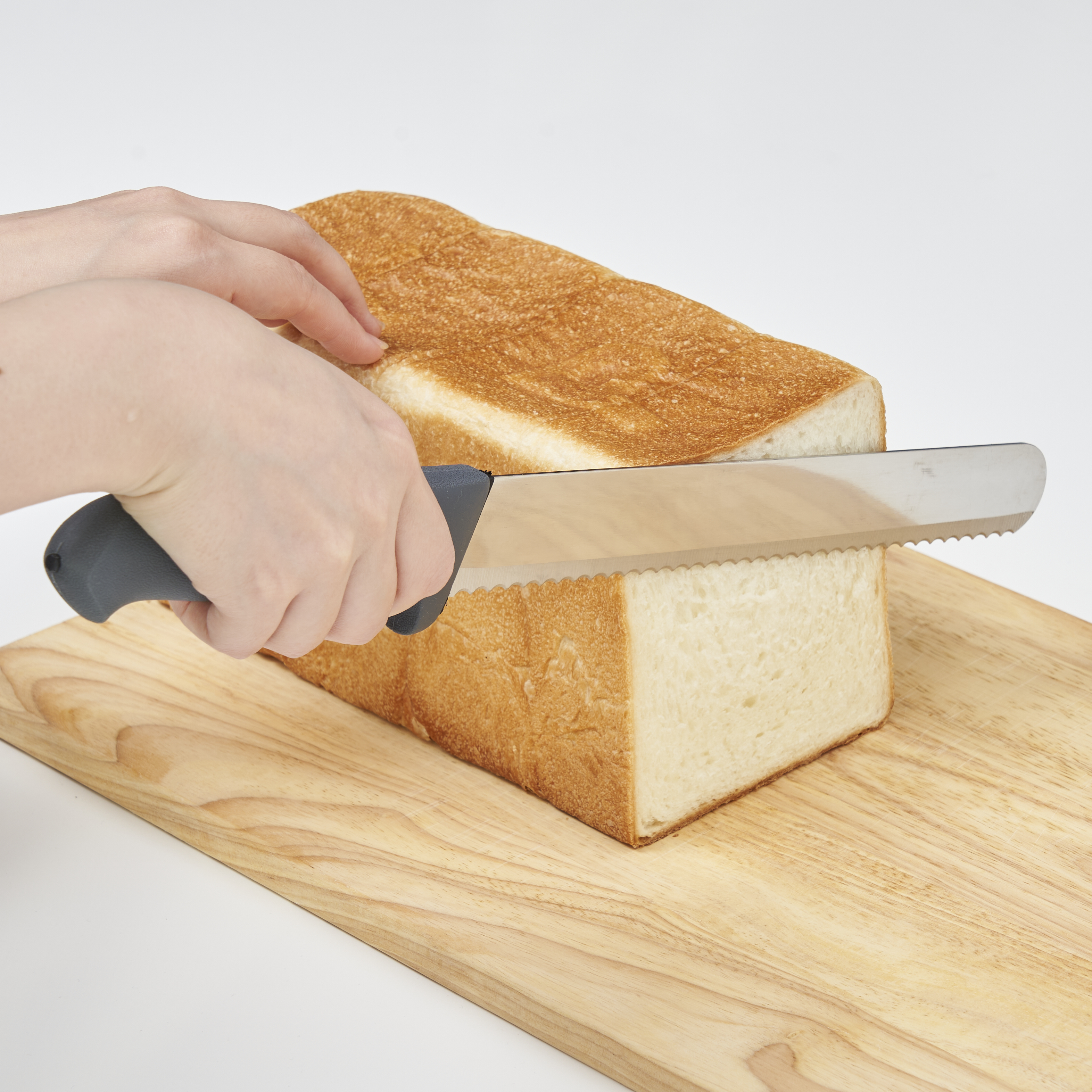 Bread knife and cake slicer 4
