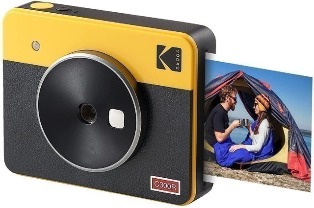 10 Best Instant Cameras in 2022 (Photographer-Reviewed) 2