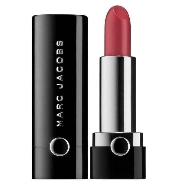 10 Best Nude Lipsticks in 2022 (Makeup Artist-Reviewed) 4