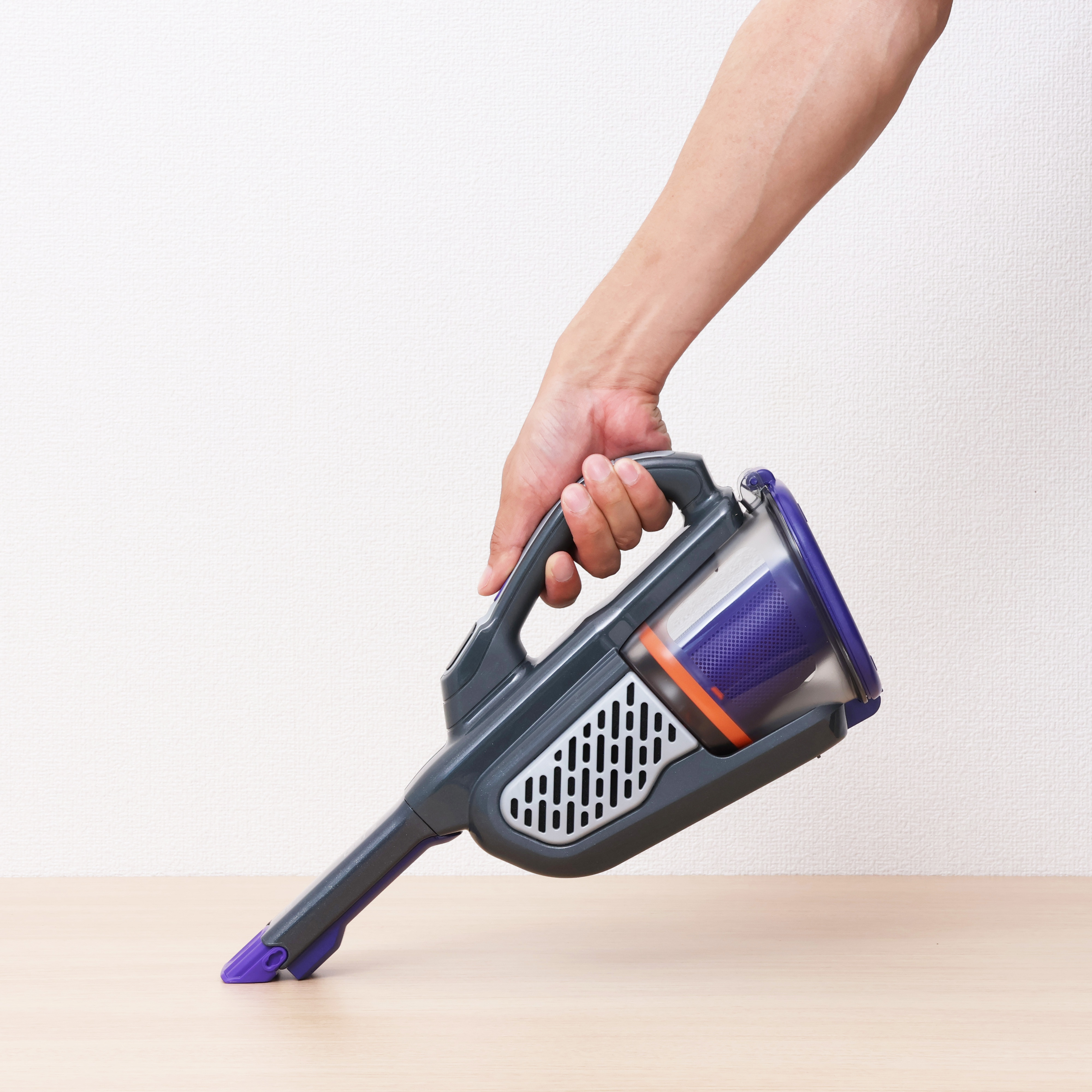 dustbuster AdvancedClean Pet Cordless Hand Vacuum 11