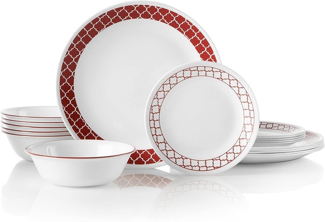 10 Best Christmas Dinnerware Sets in 2022 (Lenox, Spode, and More) 4