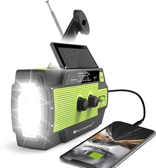 Emergency Crank Radio 1