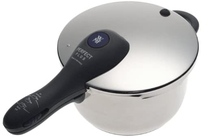 10 Best Stovetop Pressure Cookers in 2022 (Chef-Reviewed) 4