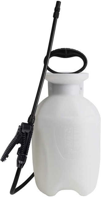 10 Best Garden Sprayers in 2022 (Master Gardener-Reviewed) 1