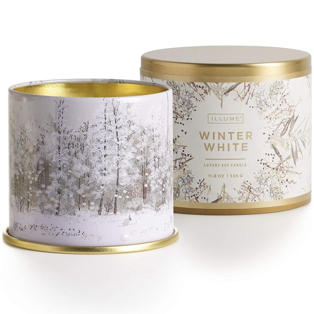 10 Best Holiday Candles in 2022 (Yankee Candle, Chesapeake Bay Candle, and More) 5