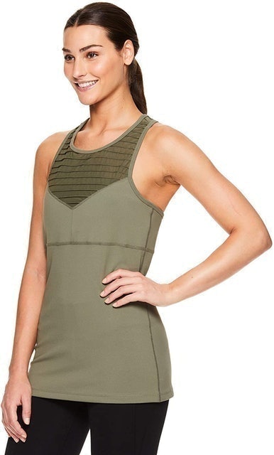 10 Best Women's Yoga Tops in 2022 (Yoga Instructor-Reviewed) 2