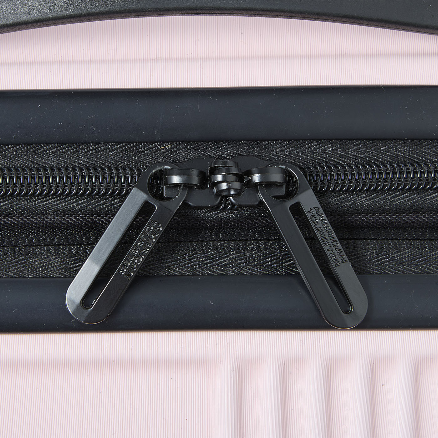 NXT Checkered Hardside Carry On Spinner Suitcase 4
