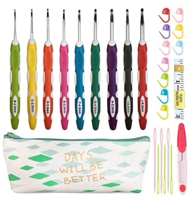 10 Best Crochet Hook Sets in 2022 (Susan Bates and More) 4