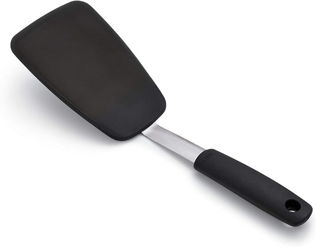 Good Grips Large Silicone Flexible Turner 1