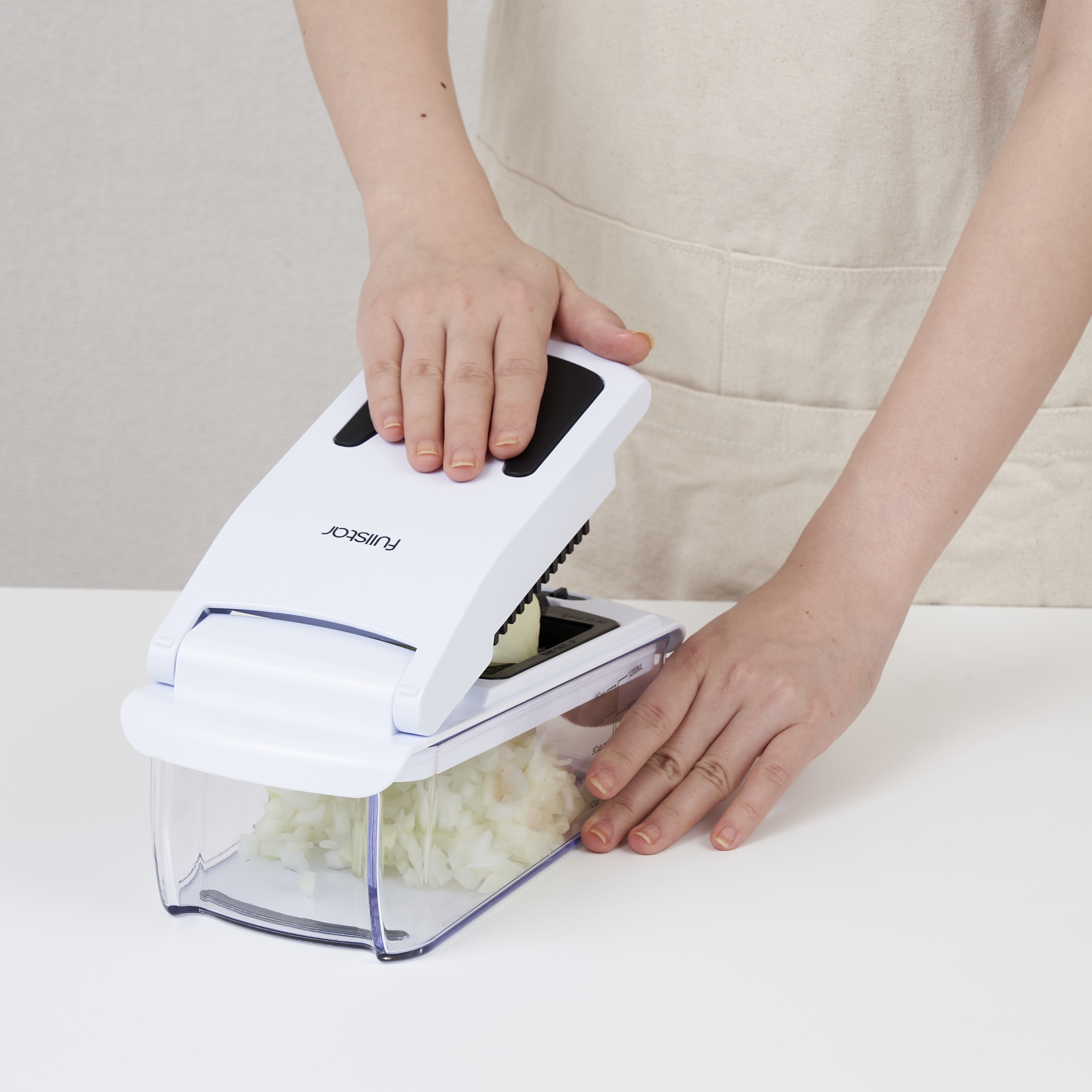 9-in-1 Deluxe Vegetable Chopper 5