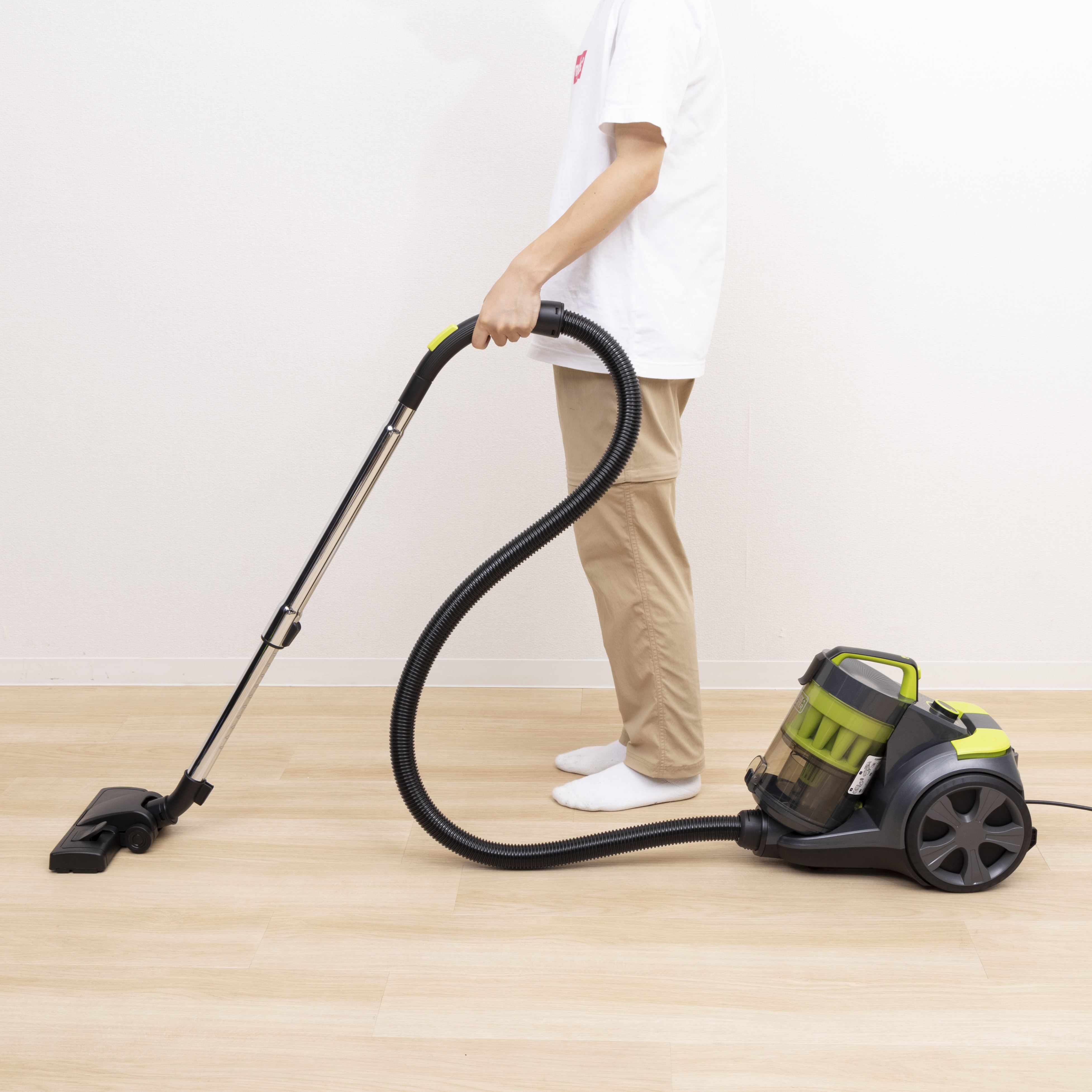 Bagless Multi-Cyclonic Canister Vacuum 6