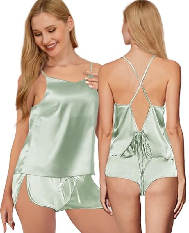 Womens Silk Pajamas Sets 1