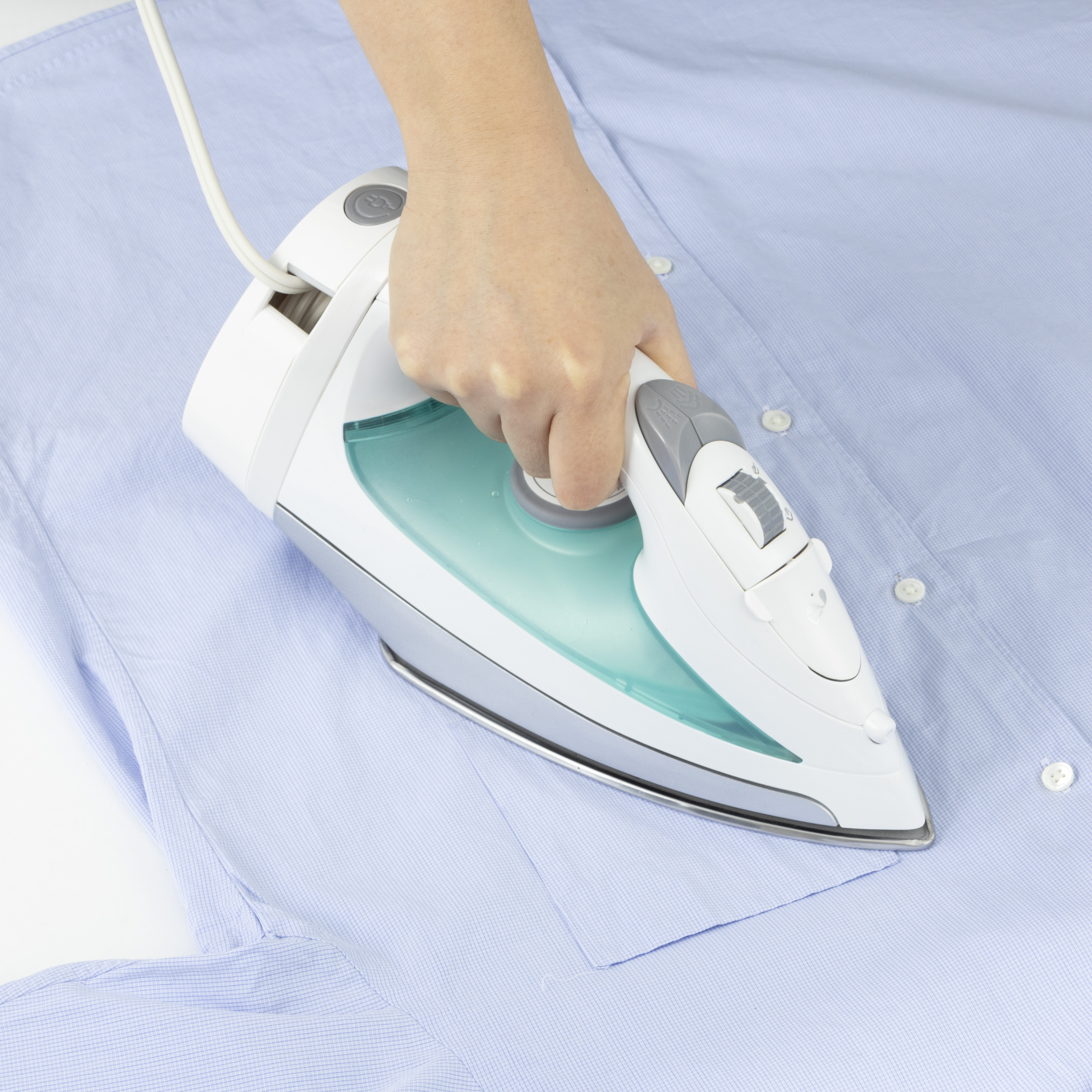 Retractable Cord Iron 12
