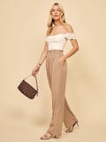 10 Best Women's Khaki Pants in 2022 (Uniqlo, H&M, and More) 3