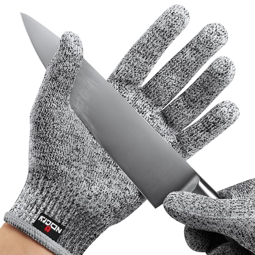 Best Cut-Resistant Gloves for the Kitchen of 2025 (Chef-Reviewed