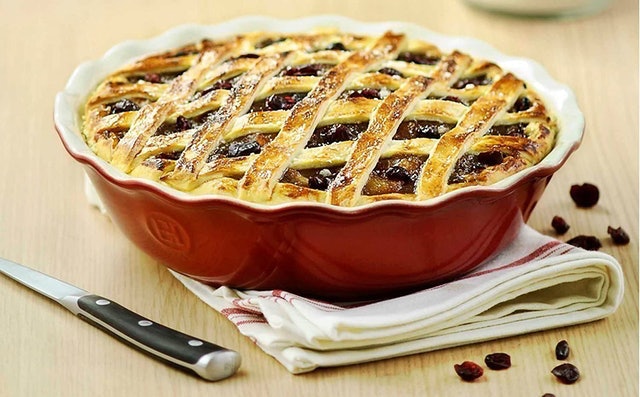 Modern Classics Pie Dish 2