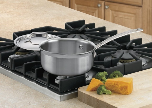 MultiClad Pro Stainless Steel 1-1/2-Quart Saucepan with Cover 2