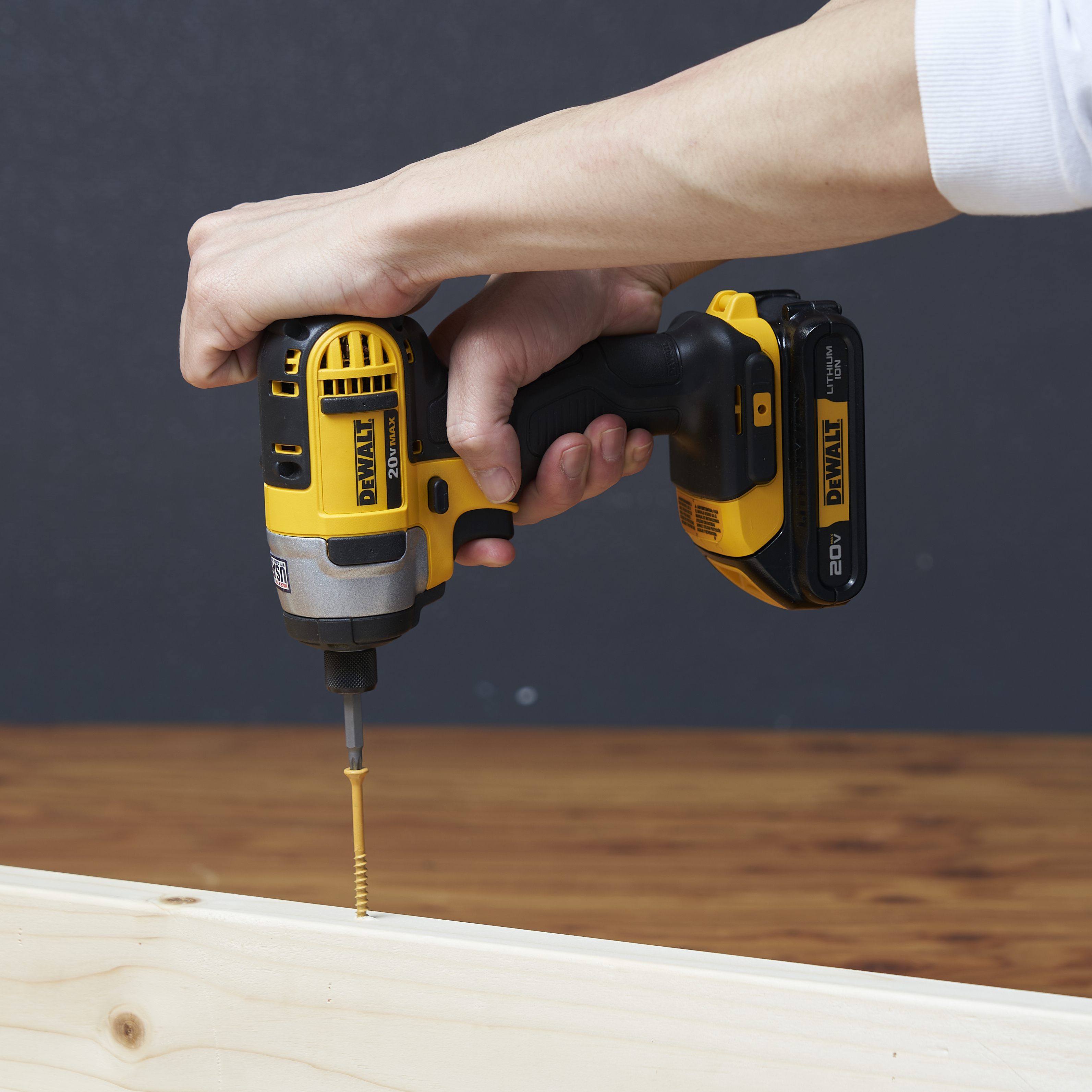 20V MAX* 1/4 in. Impact Driver Kit 7