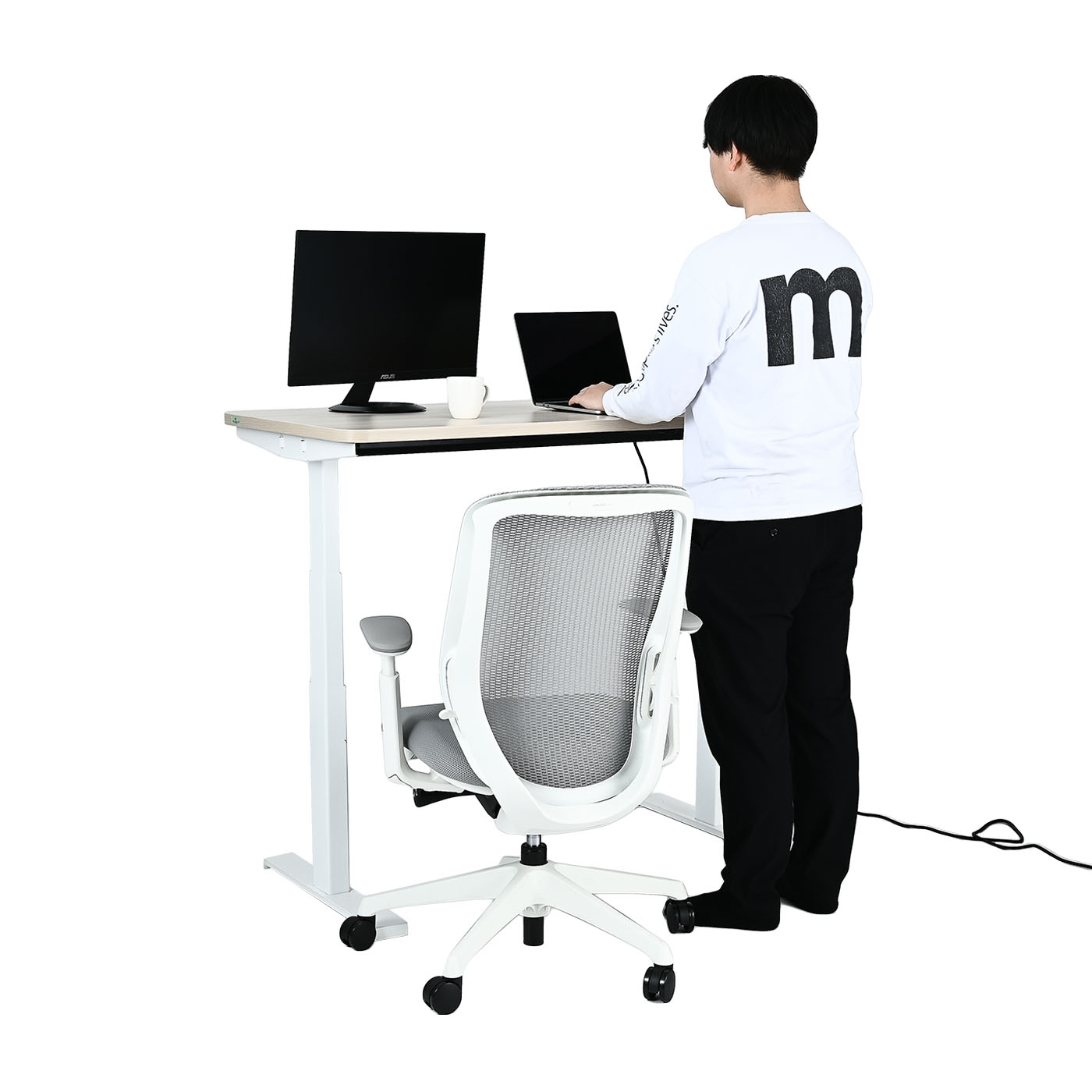 Solo Sit-to-Stand Desk 8