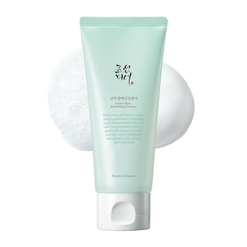Green Plum Refreshing Cleanser 1