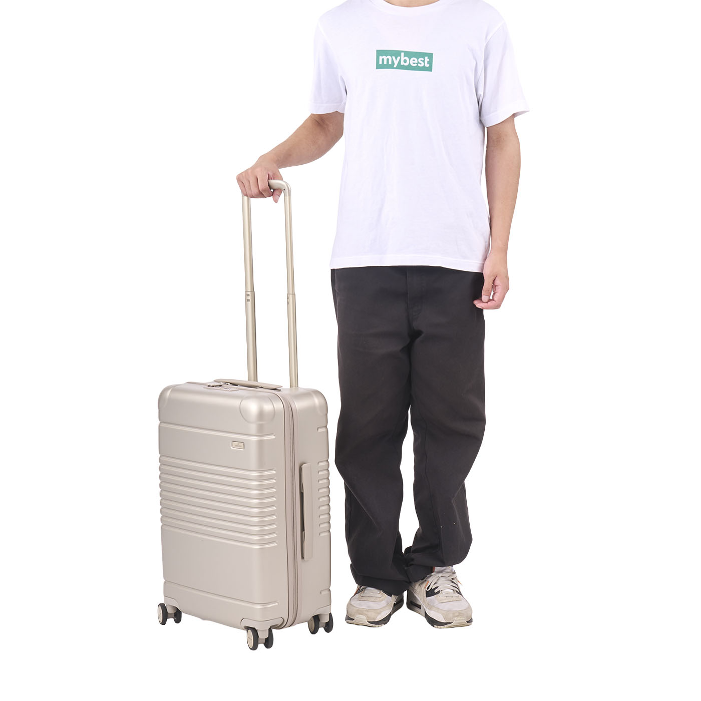 The Zipper Carry-On Max 8