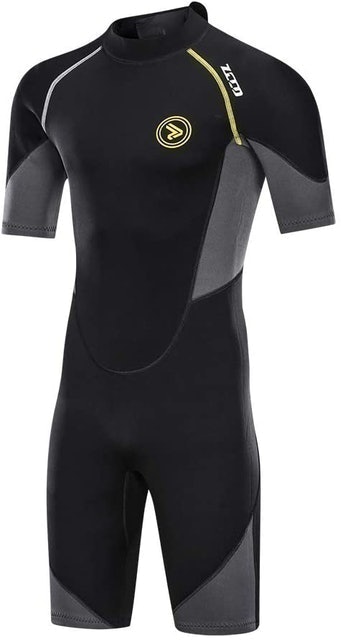 10 Best Men's Wetsuits in 2022 (Mystic, Henderson, and More) 2